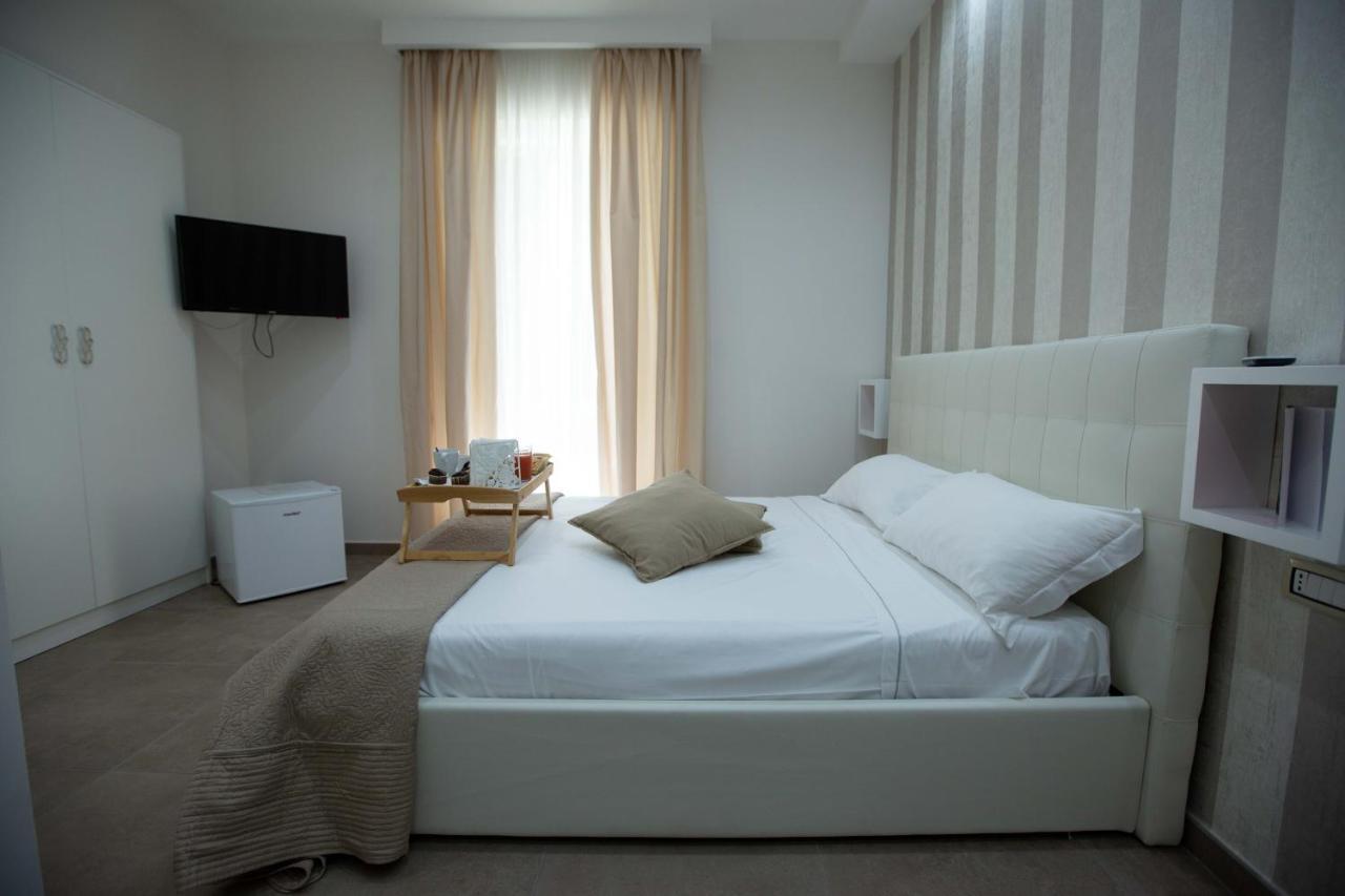 Philip Royal 3* Napoli